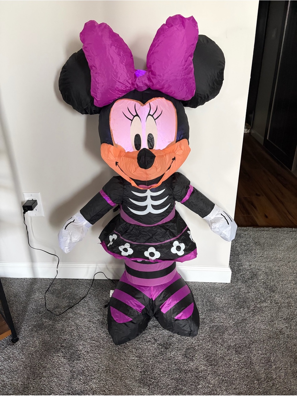 Halloween Disney 3.5 ft Minnie Mouse Skeleton Outfit Airblown Inflatable LED